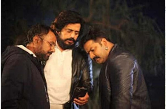 Pawan Singh completed shooting of the film Mera Bharat Mahan in the same schedule in Jaunpur and Lucknow