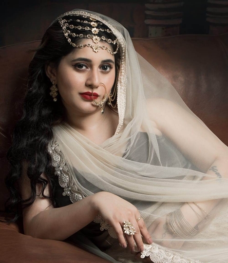 Controversial Bollywood Actress Alisa Khan Married TV Journalist Wasim Akhter