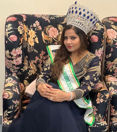Dr Juhi Verma Bhasin Mrs india universe 2020-2021 Earth