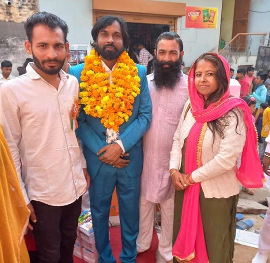 संत शिरोमणि रविदास जयंती के अवसर पर मुख्य अथिति बने बॉलीवुड के निर्माता- निर्देशक और अभिनेता रमेश जुगलान