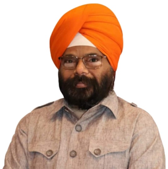 महिलाओं के उत्थान के लिए कार्यक्रम करती हैं डॉ दलजीत कौर