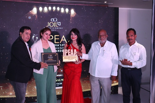 Seema Bundhela  Honoured With IEPAA Award in Pune  For PR and Executive Producer