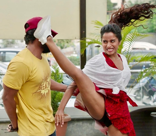 RGV goes in for a Special Show of LADKI – Extended Trailer  Pooja  Bhalekar at her Martial Best