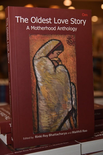 Shabana Azmi –  Ajay Mago – Shantanu Ray Chaudhuri – Maithili Rao – Rinki Roy Bhattacharya Launch Om Books International’s The Oldest Love Story at Title Waves  Bandra