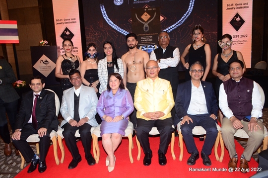 Roadshow & Fashion Show For 67th Bangkok Gems & Jewelery Fair To Be Held In Bangkok From 7 -11 September