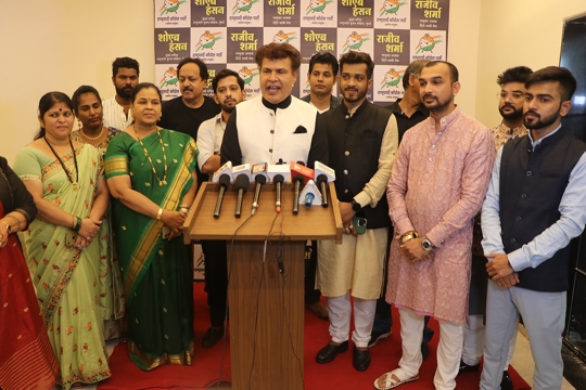 Sandeep Marwah Honoured In Dubai