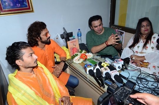 Yatish Kumar’s Passion For Literature Revs Up Hindi Literary Scene In India