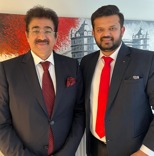 Record-Man  Sandeep Marwah In World Book Of Records In London 4th Time