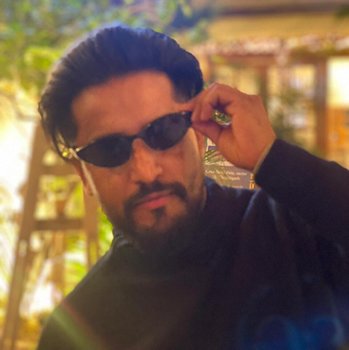 From The Streets To The Stage – The Rise Of Yatan Sharma With Unforgettable Performances