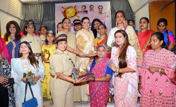 Anushkaa Daas of Moon Charitable Foundation celebrate the Women’s day Presence of Anup Jalota – Dilip Sen – Inspector Rajani Salunkhe – Vinod Mishra