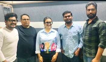 लक्ष्मी त्रिवेणी फिल्म प्रोडक्शन की ‘माई के दुलारी’ का संगीतमय मुहूर्त संपन्न, लेखक-निर्देशक हैं धीरेंद्र अग्रवाल