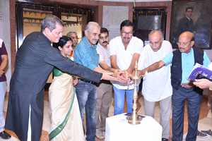 PALETTE OF PERSPECTIVE Paintings Exhibition By Six Renowned Artists In Jehangir