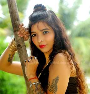 इंडस्ट्री की सबसे कम उम्र की प्रोड्यूसर के रूप में सम्मानित हो चुकी नेहा बंसल, दादा साहेब फाल्के पर बनाएगी फिल्म