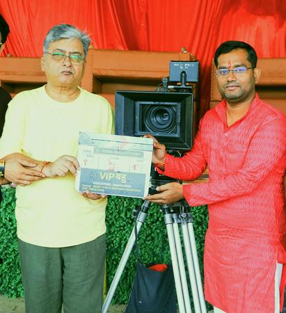 नवाबों के शहर लखनऊ में शुरू हुई निर्माता गणेश सिंह की ‘वीआईपी बहू’ की शूटिंग मनोज ओझा के निर्देशन में